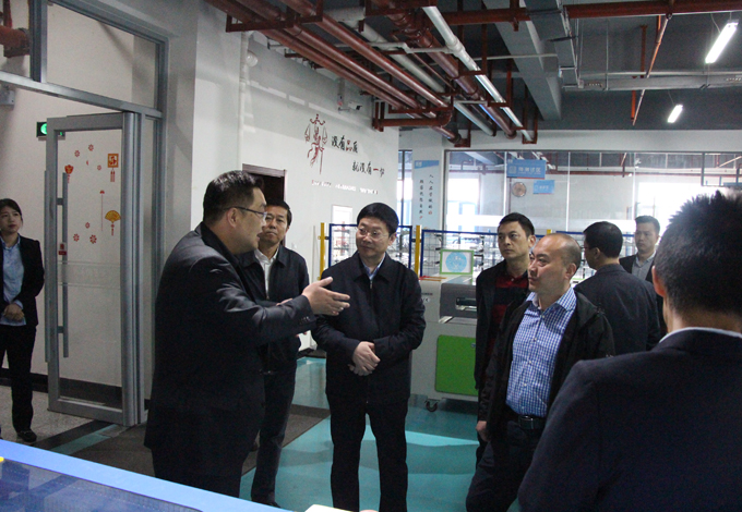 1543556799768392.jpg IMG_1279.JPG