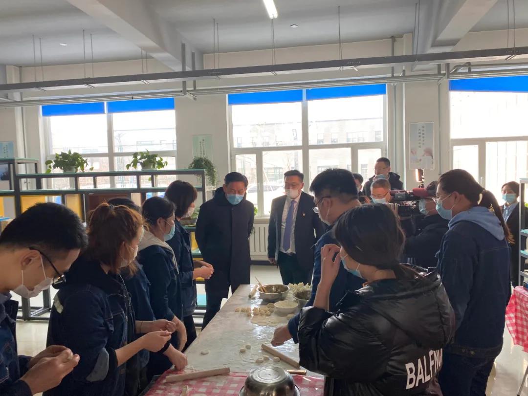 1615187520894349.jpg q5.jpg